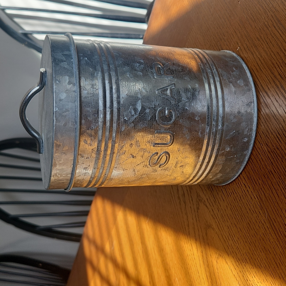 Metal sugar canister